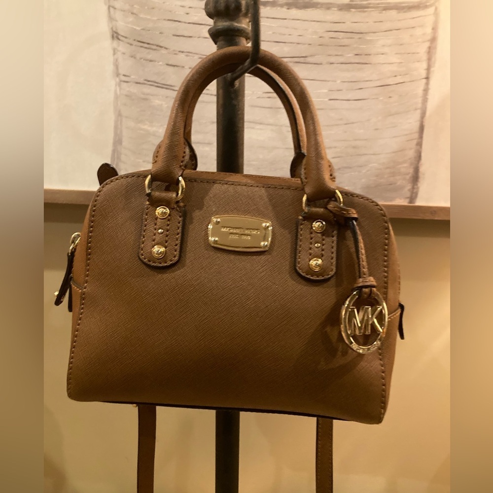 Michael Kors Saffiano Leather Large Satchel Crossbody Bag Logo Charm Caramel 398